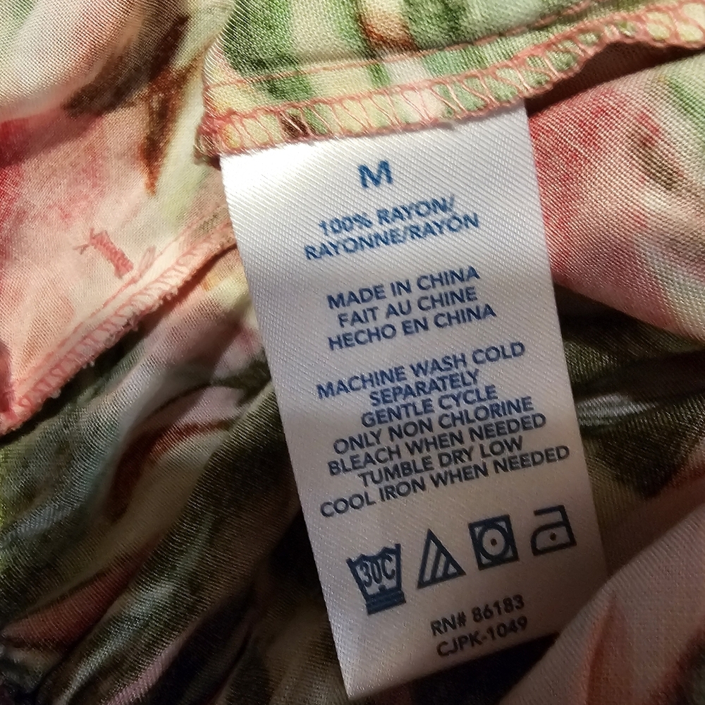 2/$20 Nwt Caribbean Joe M Elastic Drawstring Tropical Shorts - Picture 3 of 7